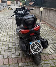 Yamaha Xmax 300