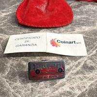 Spilla Ferrari campioni del mondo 2000 in argento