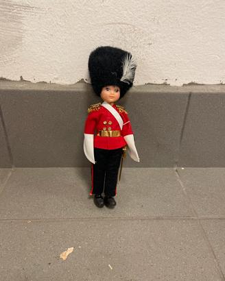 Rara bambola guardia reale di Londra
