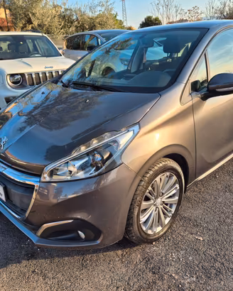 Peugeot 208 PureTech 82 5p. GPL Allure
