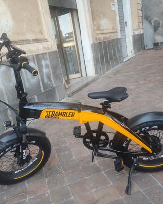 Ducati scrambler Fat bike elettrica (trattabile)