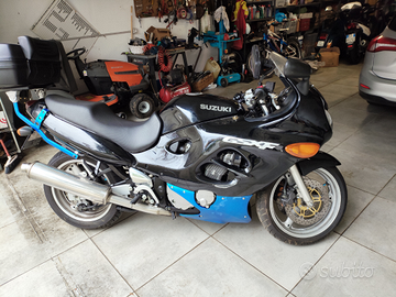 Suzuki GSX F