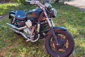HONDA VF 750 CUSTOM