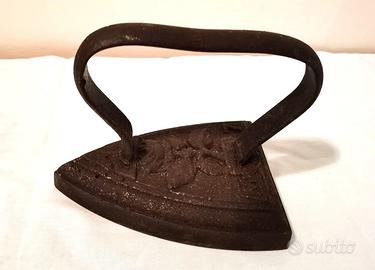 Ferro da stiro antico