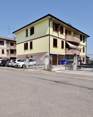 3 LOCALI A REGGIO NELL'EMILIA