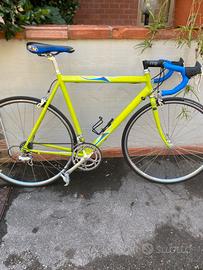 Bici da corsa pinarello