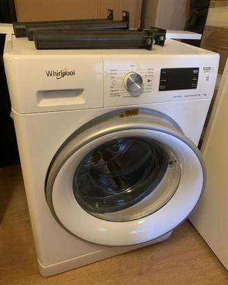 lavatrice whirlpool kg 7