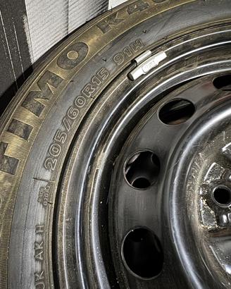 gomme 205/60 r15 + ricambi kia carens