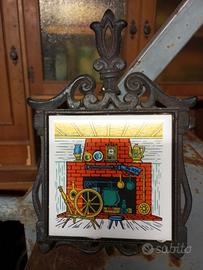 Sotto pentola con mattonella 