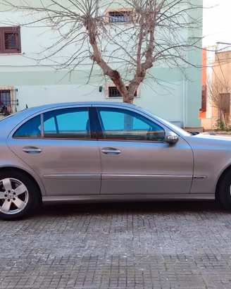 Mercedes-Benz E270 CDI Avantgarde