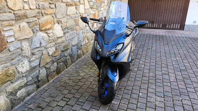 Tmax560 20023 perfetto garanzia casa madre