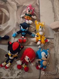 Pelouche Sonic e amici