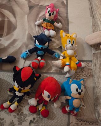 Pelouche Sonic e amici
