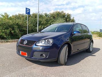 Volkswagen Golf  5 Benzia/Gpl