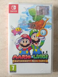 Mario e Luigi fraternauti alla carica - Swich