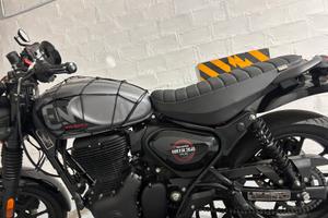 Moto Royal Enfield HNTR