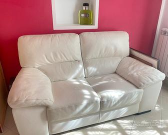 Divani in pelle bianchi