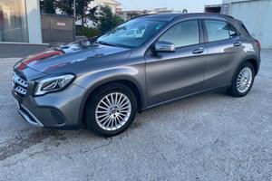 Mercedes Benz GLA 200 4 matic