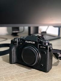 FUJIFILM X-T4