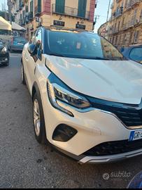 Renault Capture 1.0TCe 90 CV 2021- €11.500