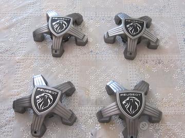 BORCHIE-COPPE-X CERCHI PEUGEOT 5 PERNI  ANNO 2024