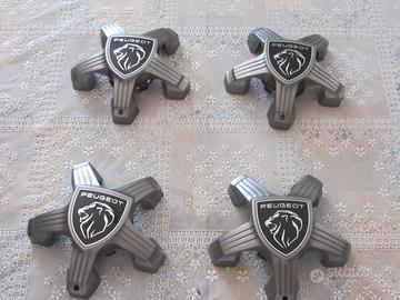 BORCHIE-COPPE-X CERCHI PEUGEOT 5 PERNI  ANNO 2024