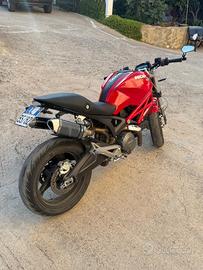 Ducati moster 696