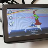 Navigatore satellitare tomtom VIA, con comandi voc