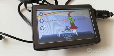 Navigatore satellitare tomtom VIA, con comandi voc