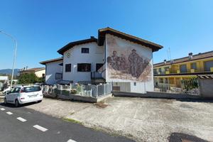 VILLA A SCHIERA A CALCATA
