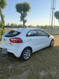 Kia rio 2014
