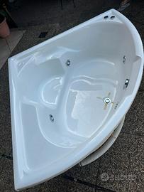 Vasca idromassaggio nuova