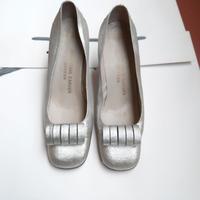 Scarpe, decoltè ,tacco , argentate. 37 Spatafora