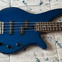 Basso Yamaha