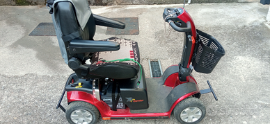 Scooter elettrico per anziani