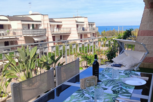 Casa Tikiri - bilocale con terrazzo vista mare