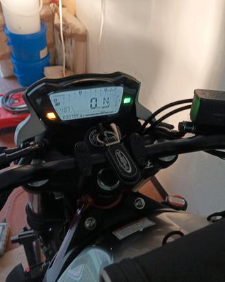 Suzuki SV 650 1100 km NUOVO 