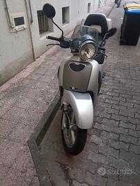scarabeo 200 GT anche per ricambi o permuta