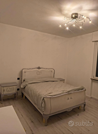 TRE STANZE (16mq) in APPARTAMENTO in VILLA