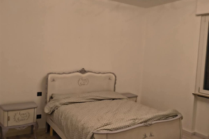 TRE STANZE (16mq) in APPARTAMENTO in VILLA