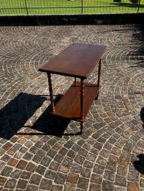 Tavolino da salotto con due ripiani