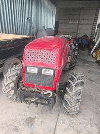 TRATTORE MASSEY FERGUSN 3435 2004 GE KV 86 