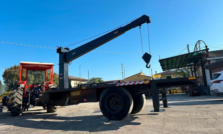 M96 Rimorchio targato con gru per imbarcazione e a