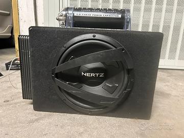 Amplificatore Hifonics con subwoofer