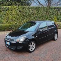 Ford Fiesta 1.4 TDCi 5p ghia