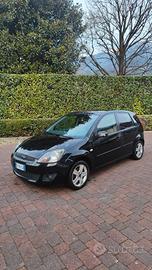 Ford Fiesta 1.4 TDCi 5p ghia