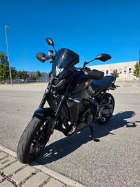 MT09 black