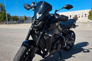MT09 black