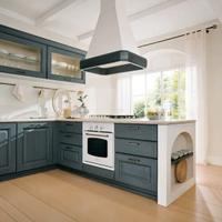 Cucina in Vero Legno Classico con Ante Telaio