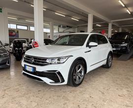 Volkswagen Tiguan 8 2.0 TDI 150 CV SCR DSG R-Line 